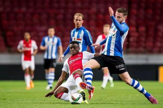 队友破门 队友破门