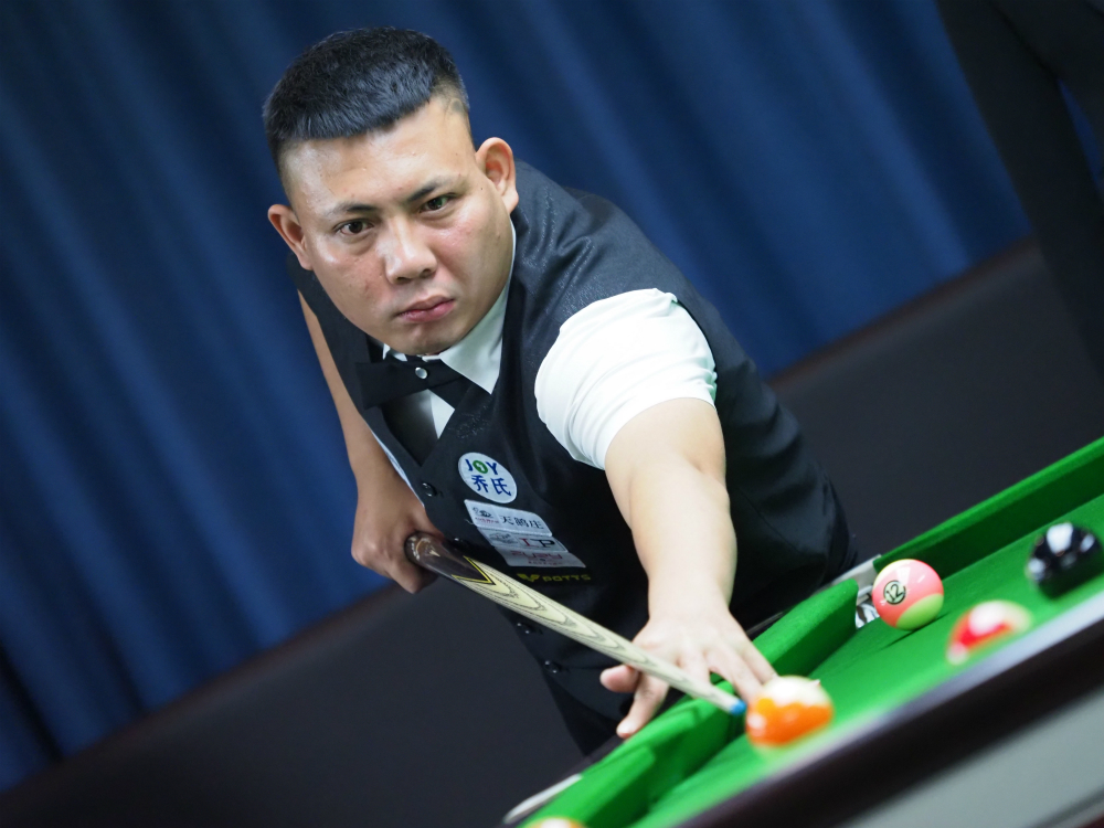 持着强大的 持着强大的