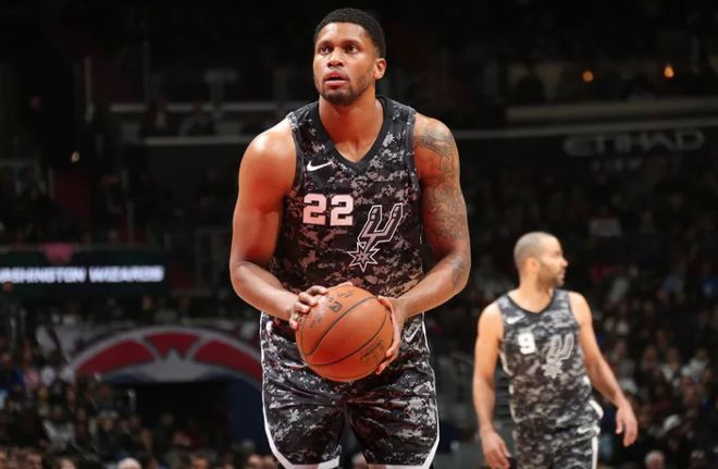 在帕米尔高 在帕米尔高