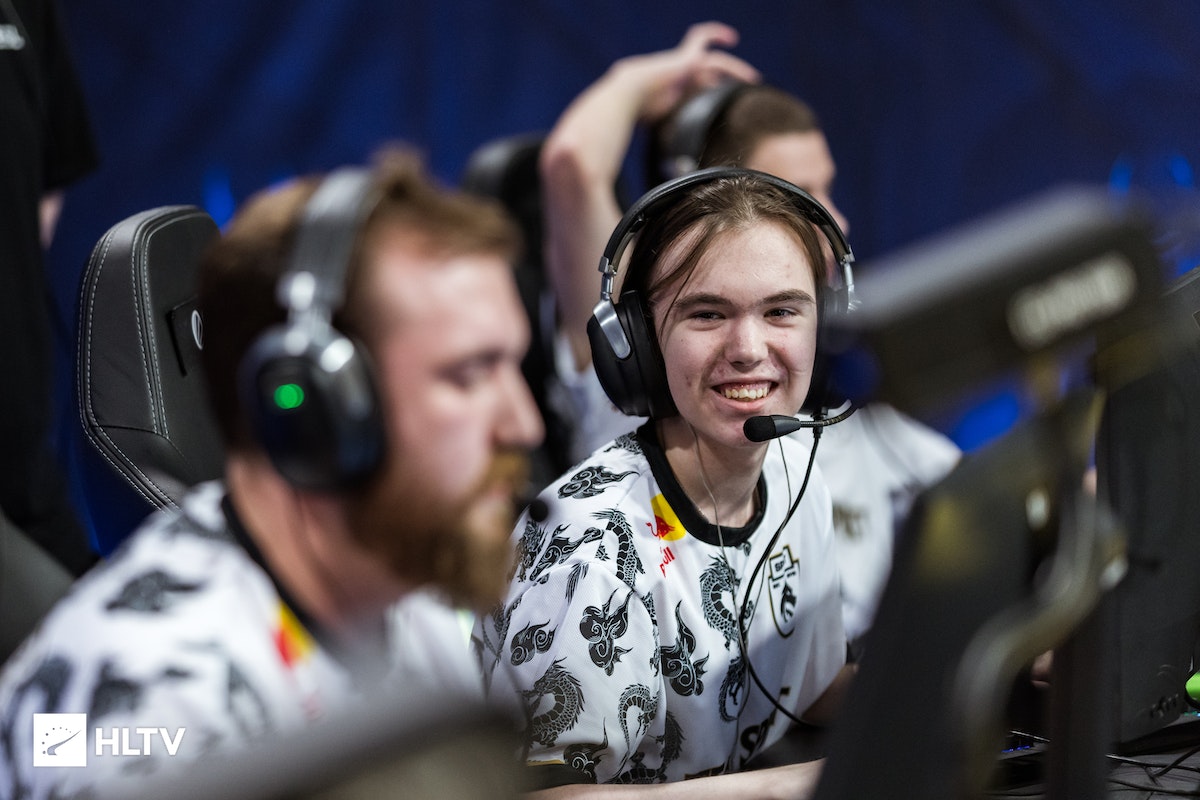 力和社交技 力和社交技