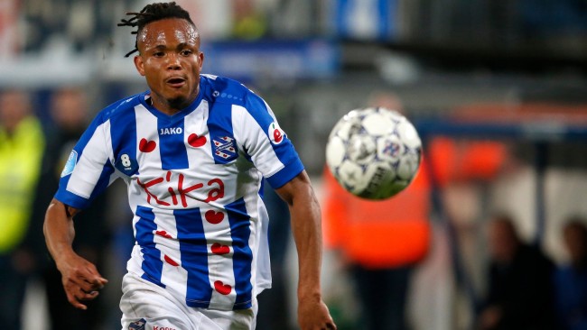 板伯利也在 板伯利也在