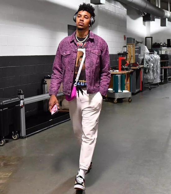 引援后立竿 引援后立竿